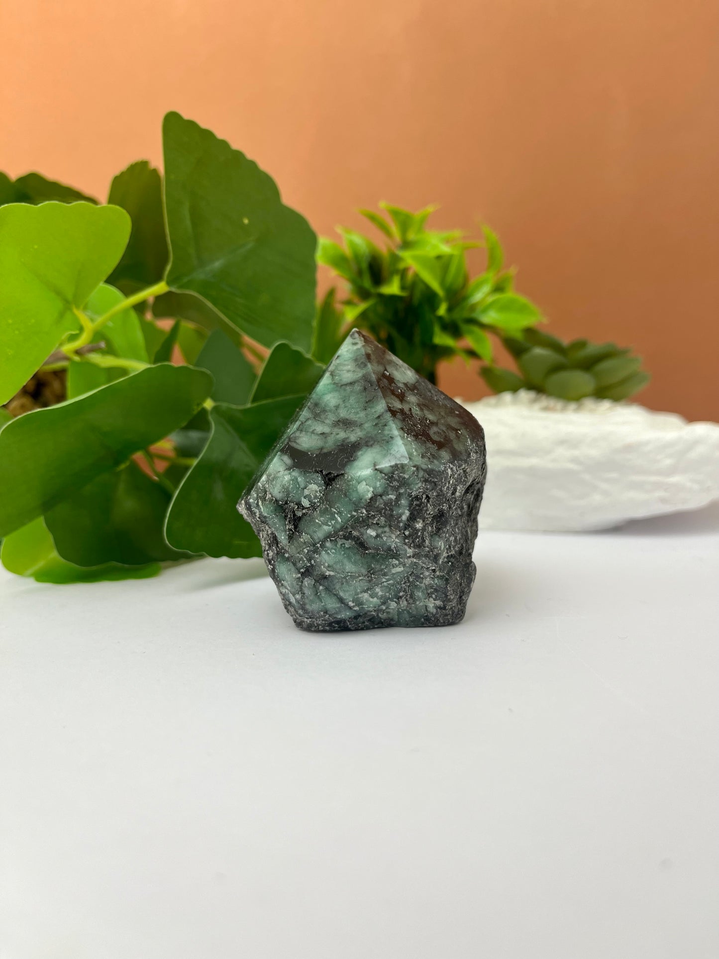 Emerald Top Polished Point