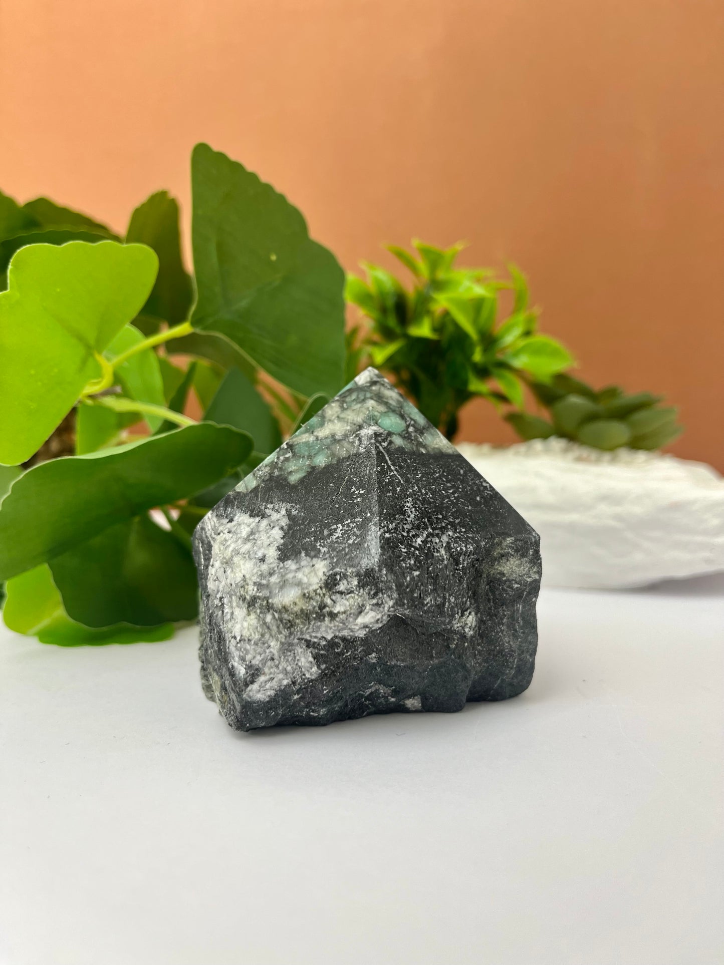 Emerald Top Polished Point