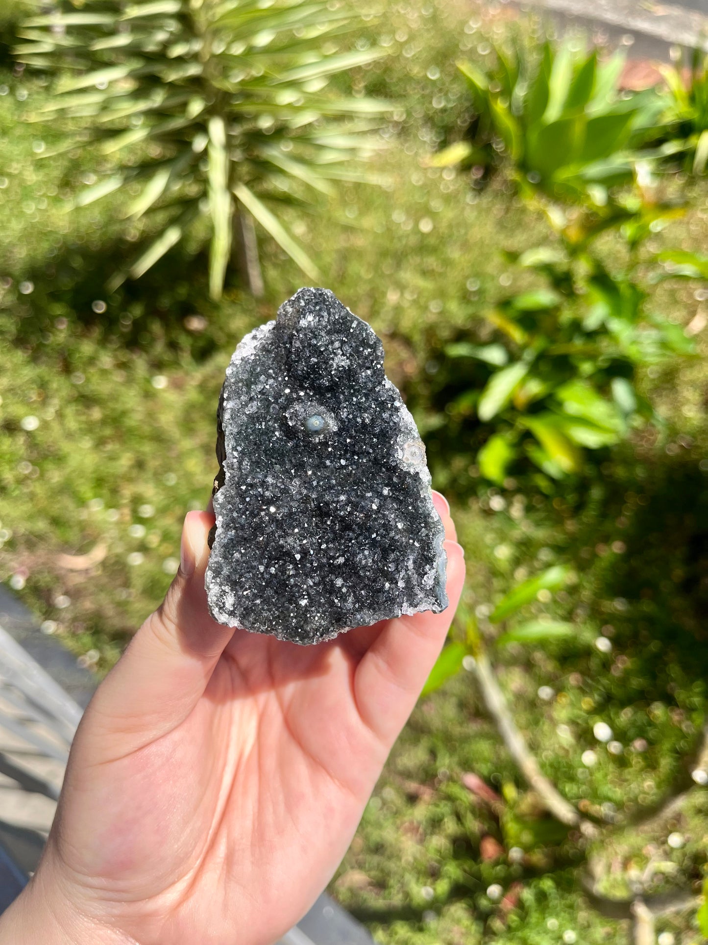 Black Amethyst Cut Base