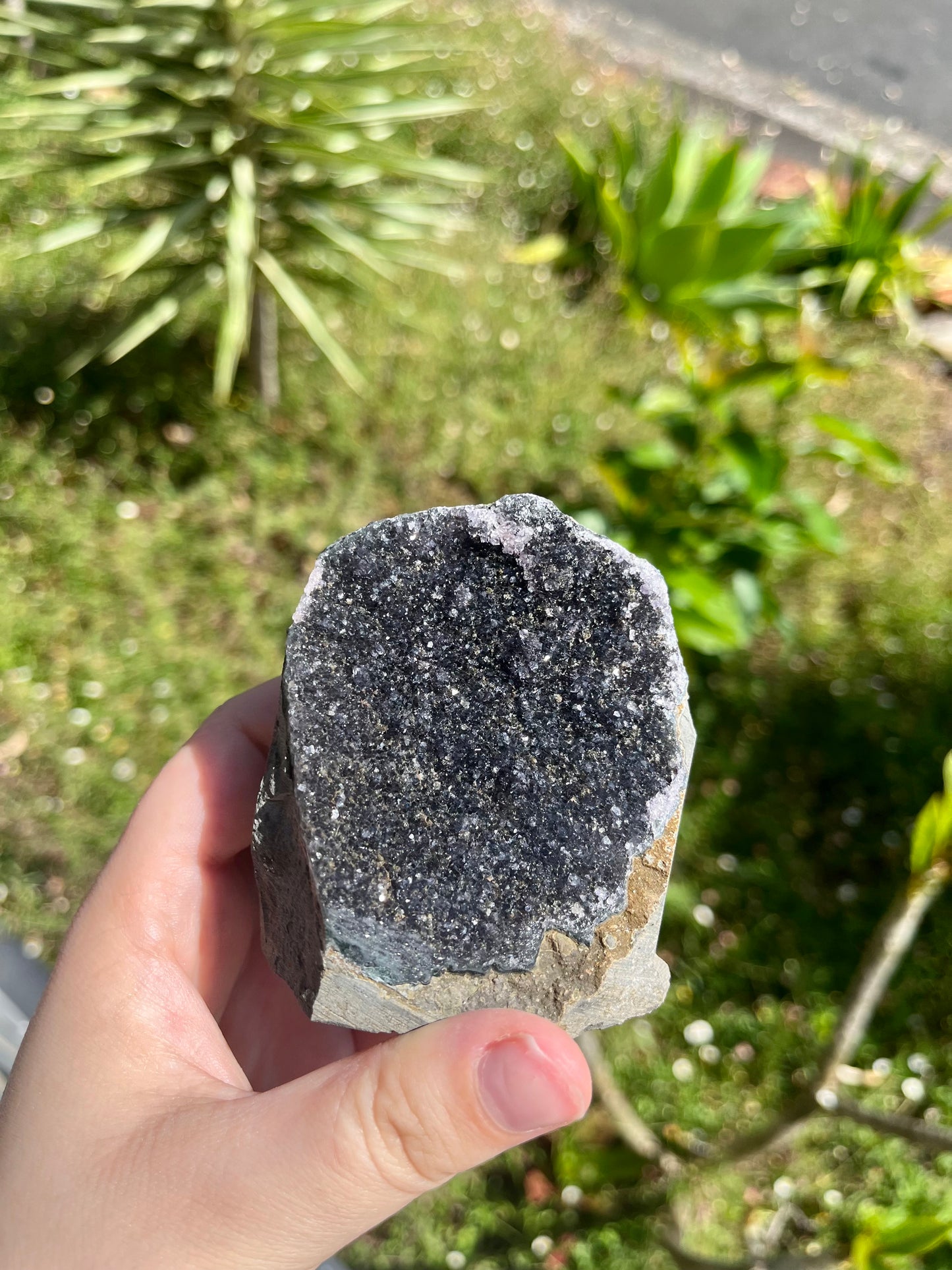 Black Amethyst Cut Base